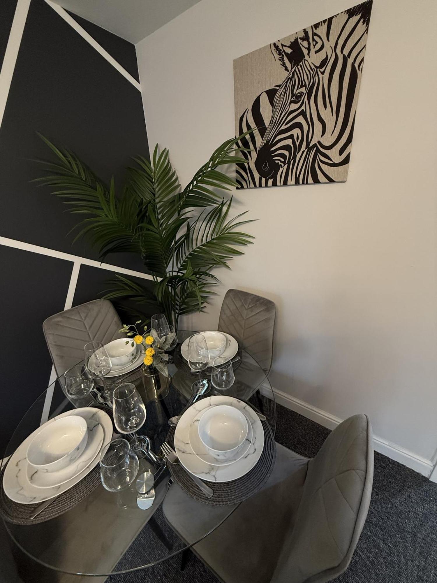 2 Bed In Greenwich, Free Parking, Dlr *