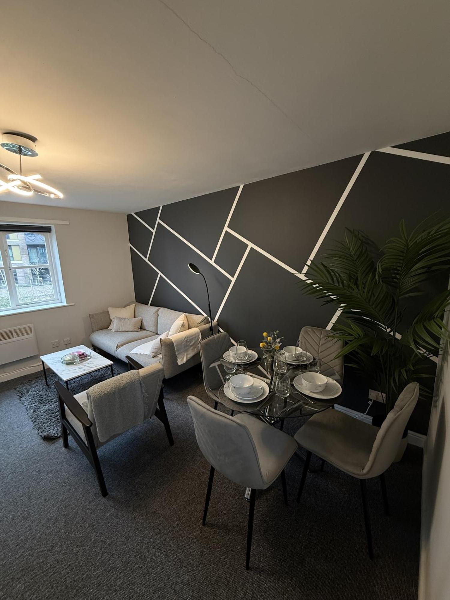 Appartamento 2 Bed In Greenwich, Free Parking, Dlr Londra